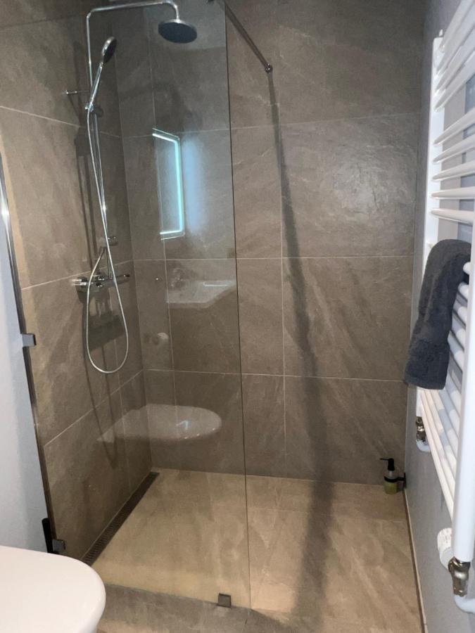 Tb Apartments Akureyri Bagian luar foto