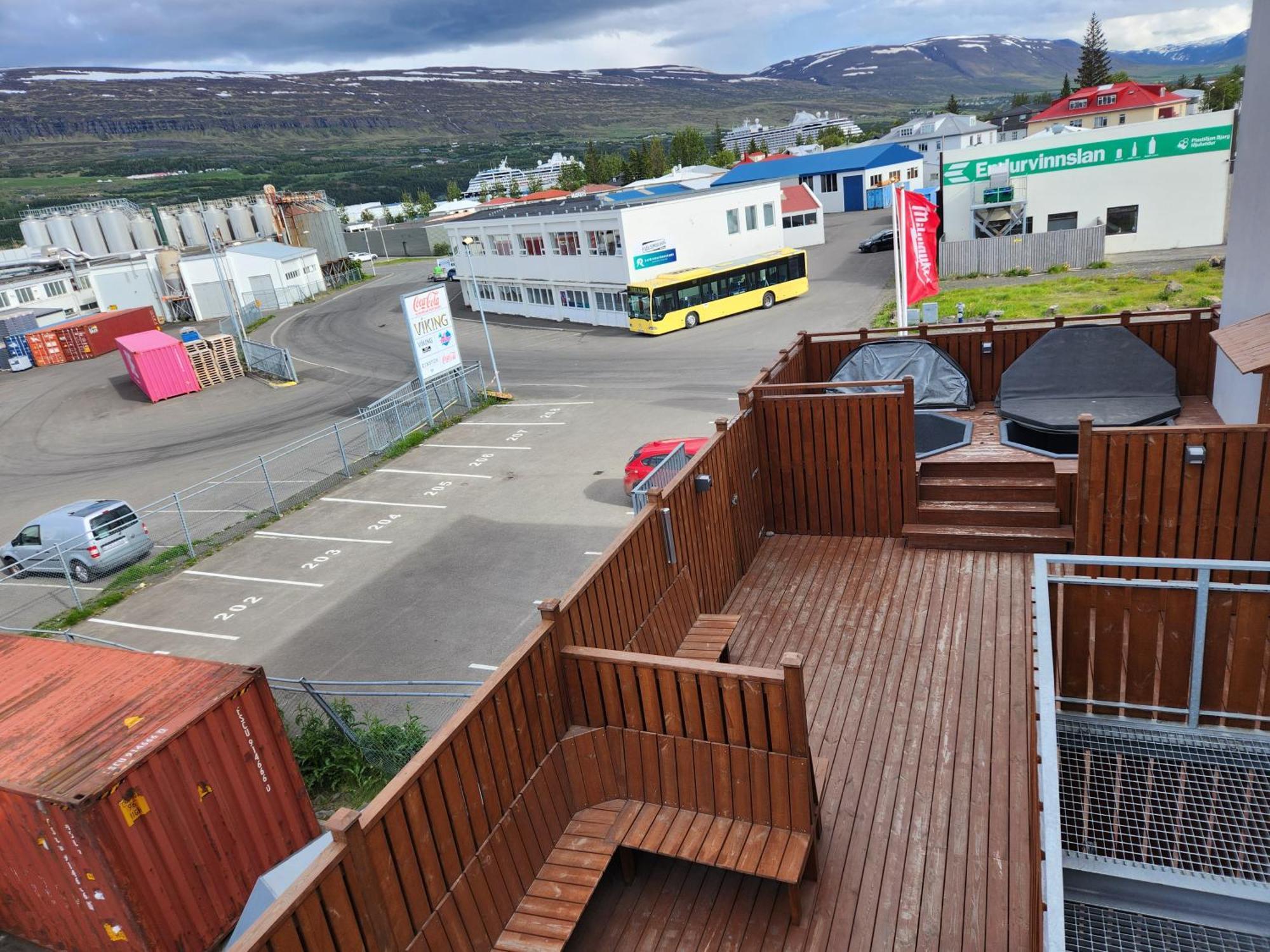 Tb Apartments Akureyri Bagian luar foto